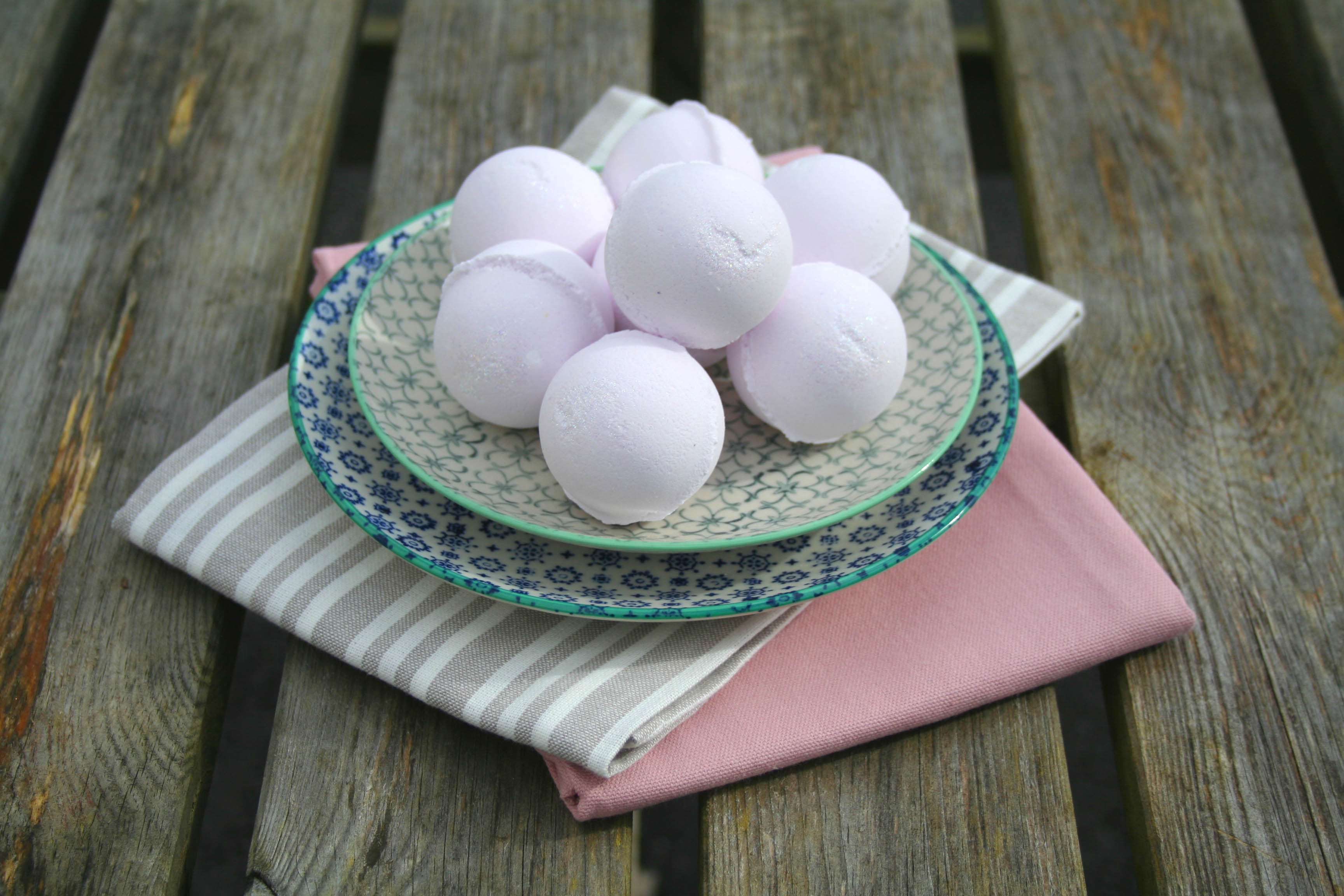 How To Make Bath Bombs – Hazelrock House